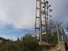 Sol•licitud d’estudi de protecció de la torre elèctrica de la plaça de l’U d’Octubre
